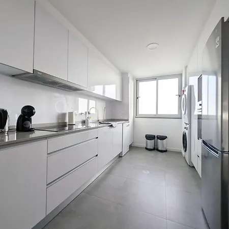 Seaview Wonder By Anna Apartment