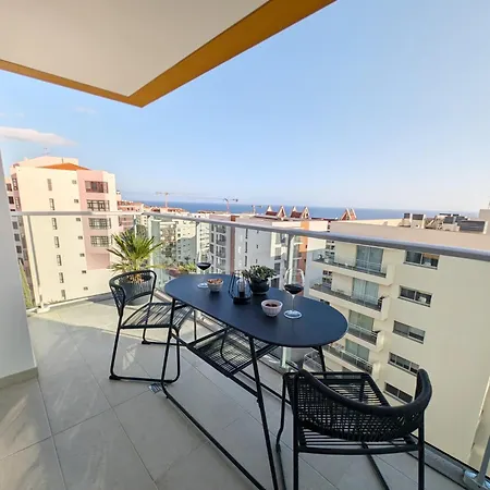 Seaview Wonder By Anna